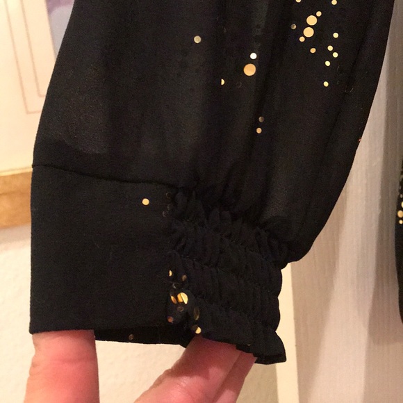 Elegant Sparkling New York Collection Blouse - Picture 3 of 8